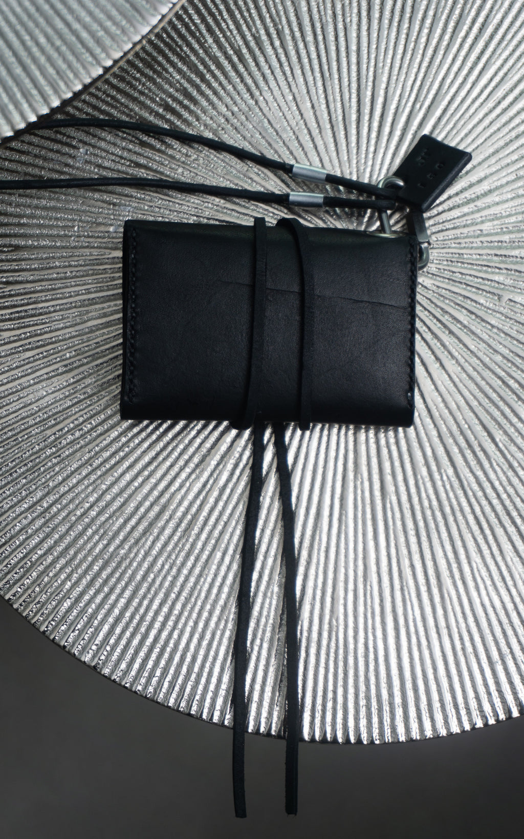Facet Card Holder